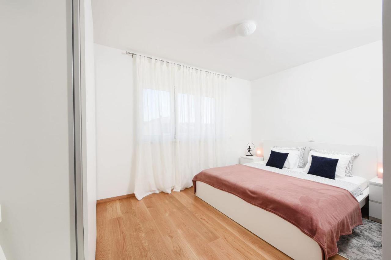 Novi Apartman Franka Apartment Zadar Exterior foto